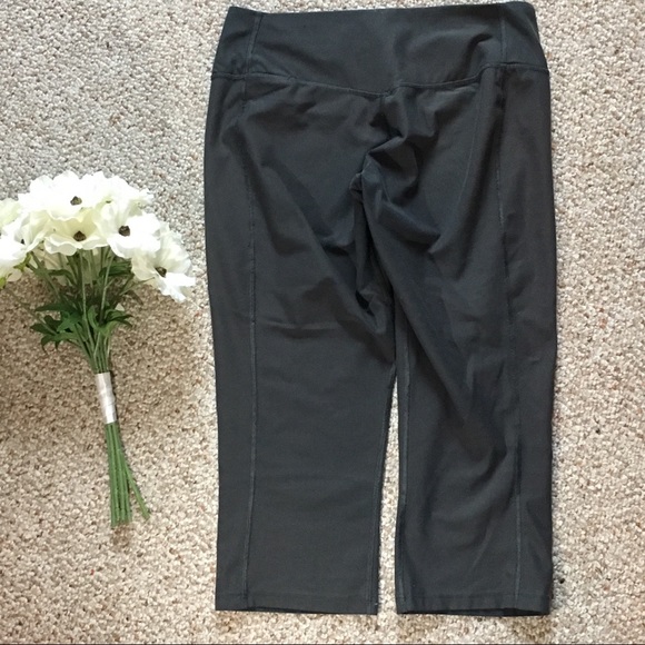 Nike DRI-FIT Leggings Yoga Pants Cropped - Picture 2 of 8